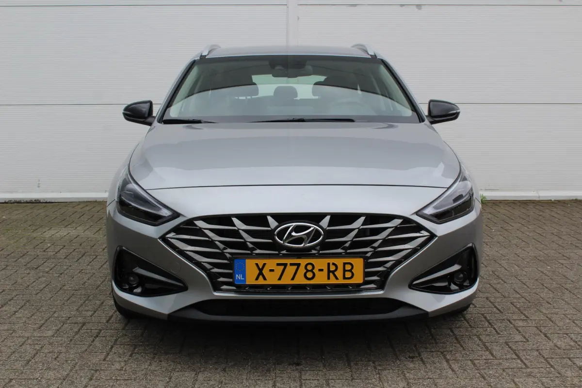 1.0 T-GDi MHEV Comfort Smart / Navigatie + Apple Carplay/Android Auto / Climate Control / Achteruitrijcamera / Climate Control / Keyless Entry & Start /