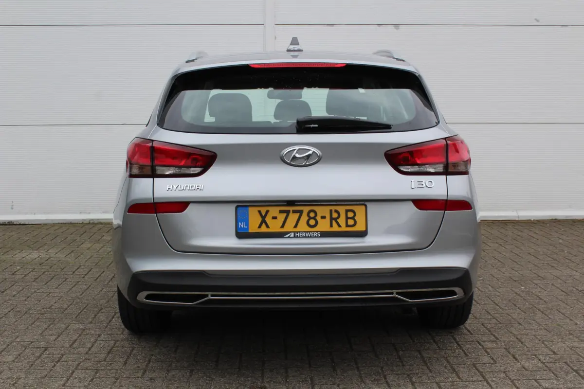 1.0 T-GDi MHEV Comfort Smart / Navigatie + Apple Carplay/Android Auto / Climate Control / Achteruitrijcamera / Climate Control / Keyless Entry & Start /