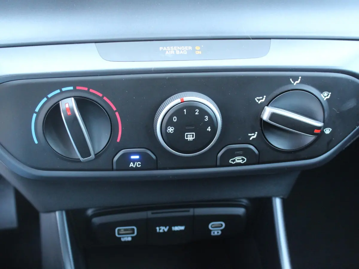 1.0 T-GDI Comfort / Navigatie via Android Auto/Apple Carplay / Airco / Cruise Control / Achteruitrijcamera / Bluetooth /