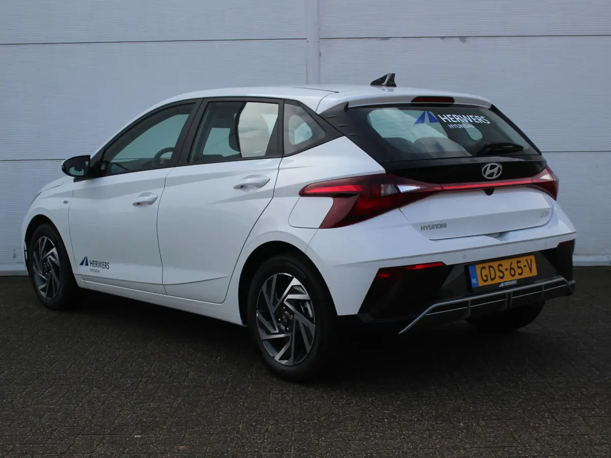 1.0 T-GDI Comfort Smart / Navigatie + Apple Carplay/Android Auto / Cruise Control / Airco / Achteruitrijcamera / Bluetooth /