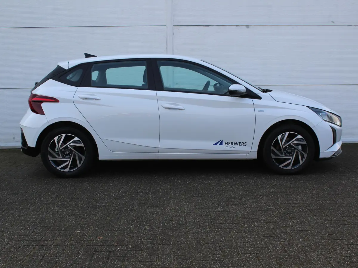1.0 T-GDI Comfort Smart / Navigatie + Apple Carplay/Android Auto / Cruise Control / Airco / Achteruitrijcamera / Bluetooth /