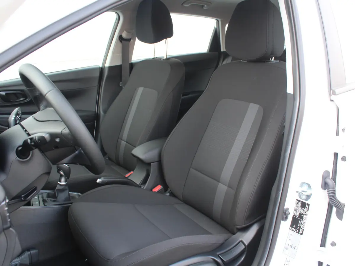 1.0 T-GDI Comfort Smart / Navigatie + Apple Carplay/Android Auto / Cruise Control / Airco / Achteruitrijcamera / Bluetooth /