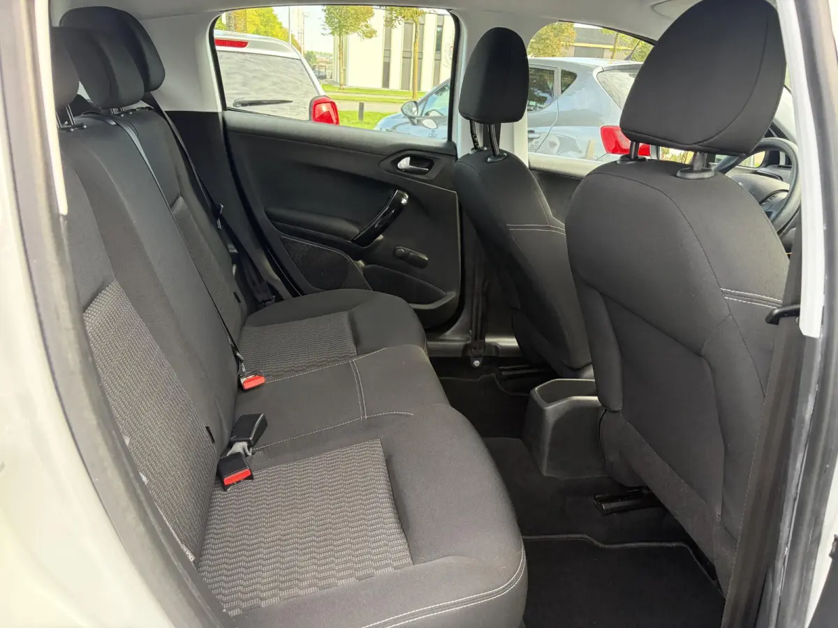 1.2 PureTech Active ✓Navi✓Carplay✓Airco✓Cruise✓5 Deurs✓Lm velgen✓N.A.P✓Apk tot 04-2027