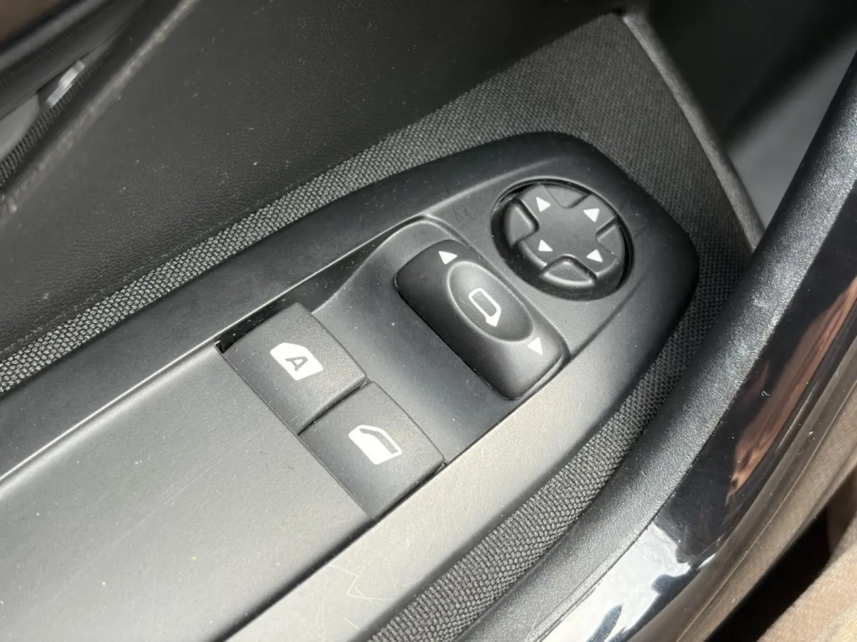 1.2 PureTech Active ✓Navi✓Carplay✓Airco✓Cruise✓5 Deurs✓Lm velgen✓N.A.P✓Apk tot 04-2027