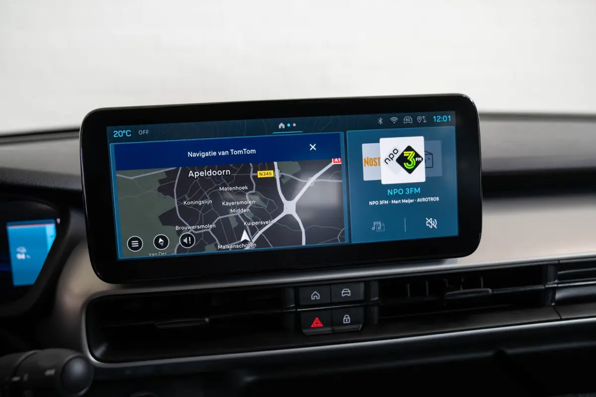Summit 54 kWh | Tot 8 Jaar Garantie | Warmtepomp | Navigatie | Stoelverwarming | Verwarmd Voorraam | Apple Carplay & Android Auto |