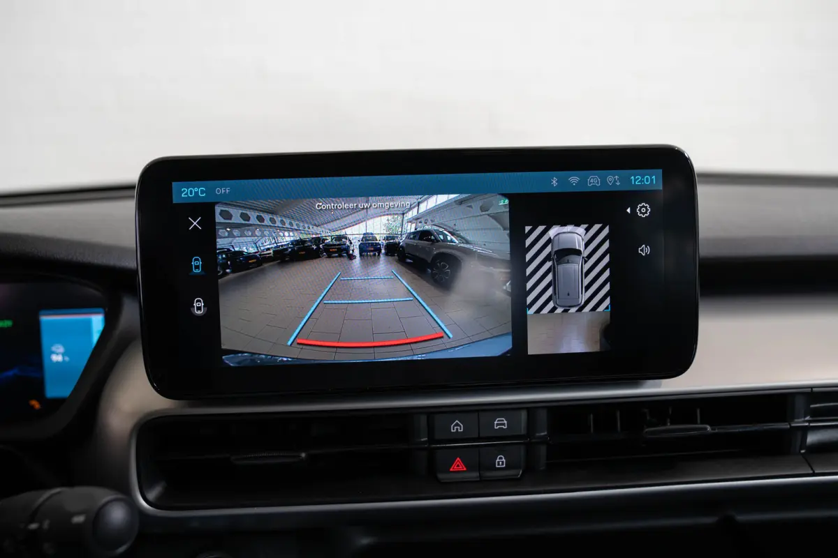 Summit 54 kWh | Tot 8 Jaar Garantie | Warmtepomp | Navigatie | Stoelverwarming | Verwarmd Voorraam | Apple Carplay & Android Auto |