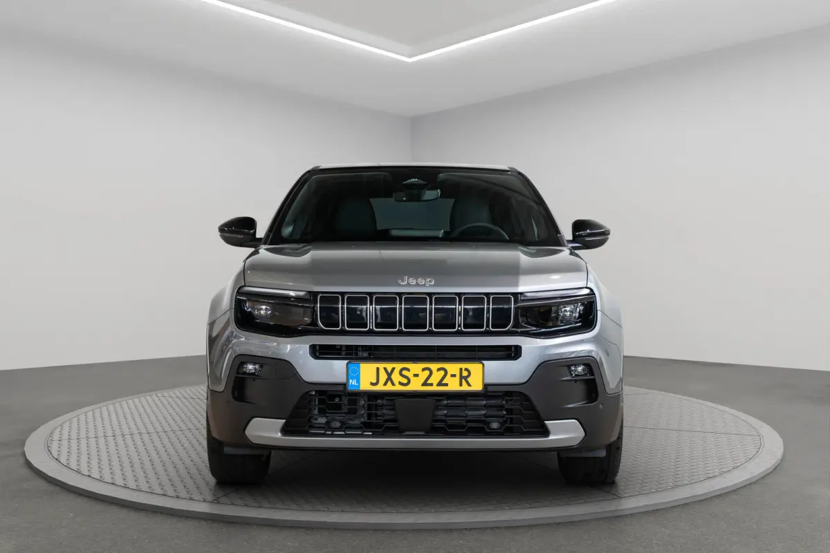 Summit 54 kWh | Tot 8 Jaar Garantie | Warmtepomp | Navigatie | Stoelverwarming | Verwarmd Voorraam | Apple Carplay & Android Auto |