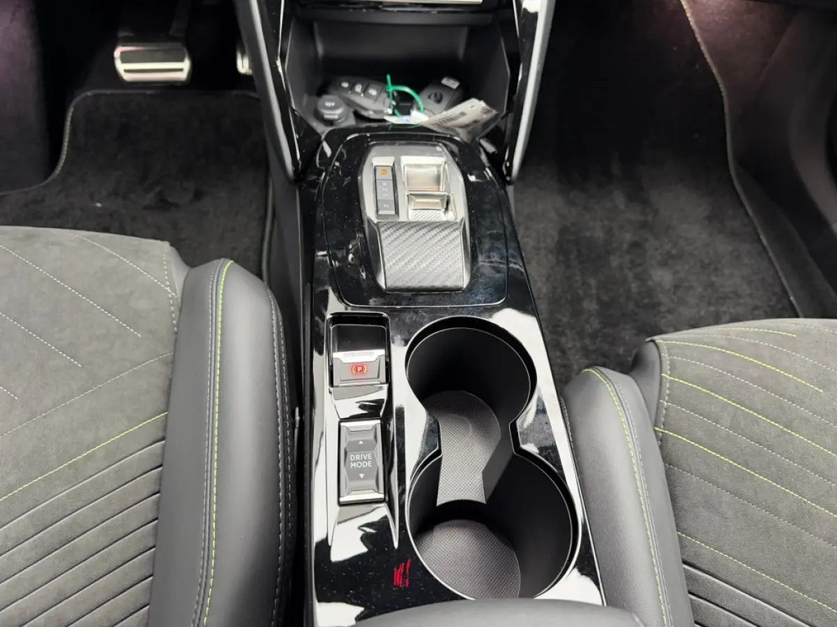 HYBRID 145 GT-LINE Alcantara Stoelverwarming 13.000 EURO KORTING