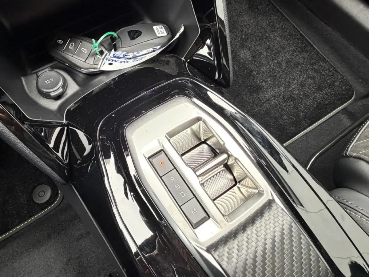 HYBRID 145 GT-LINE Alcantara Stoelverwarming 13.000 EURO KORTING
