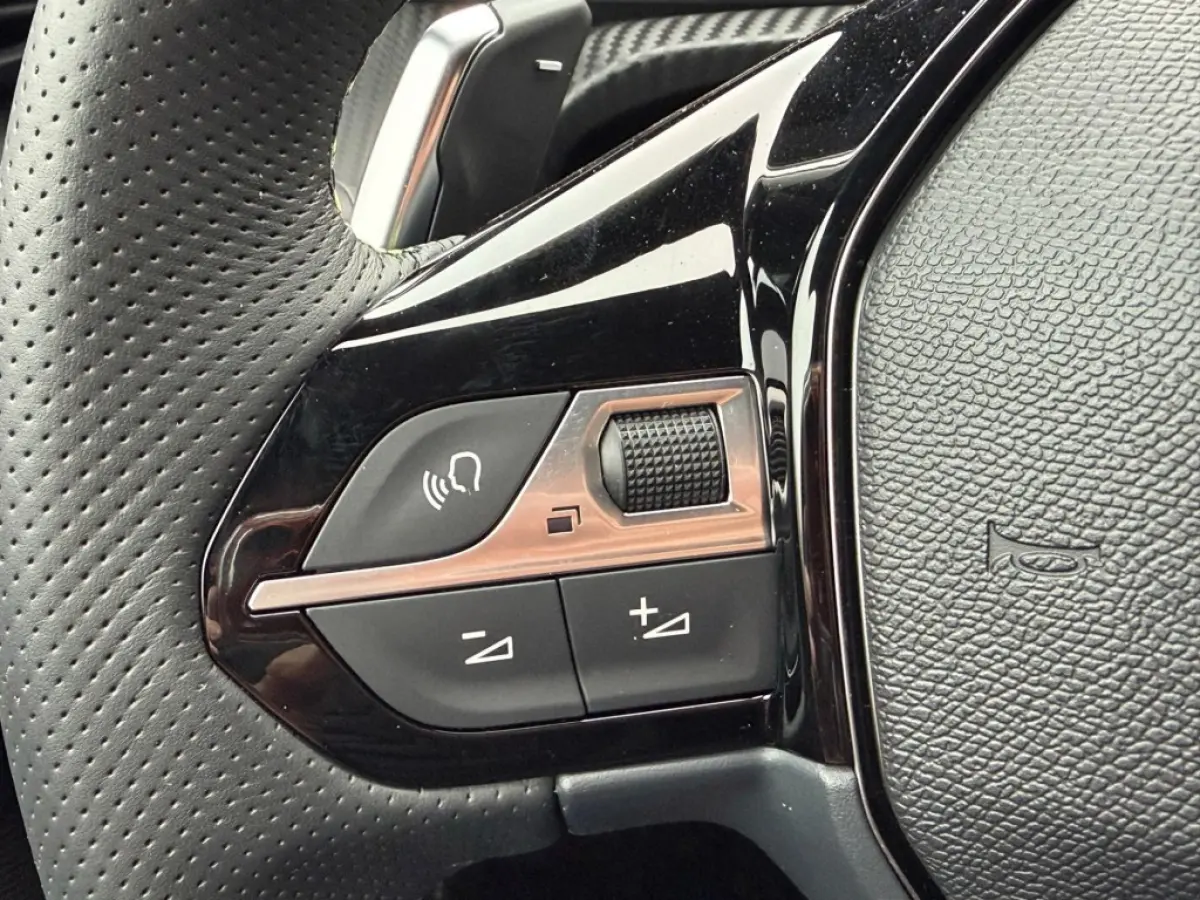 HYBRID 145 GT-LINE Alcantara Stoelverwarming 13.000 EURO KORTING