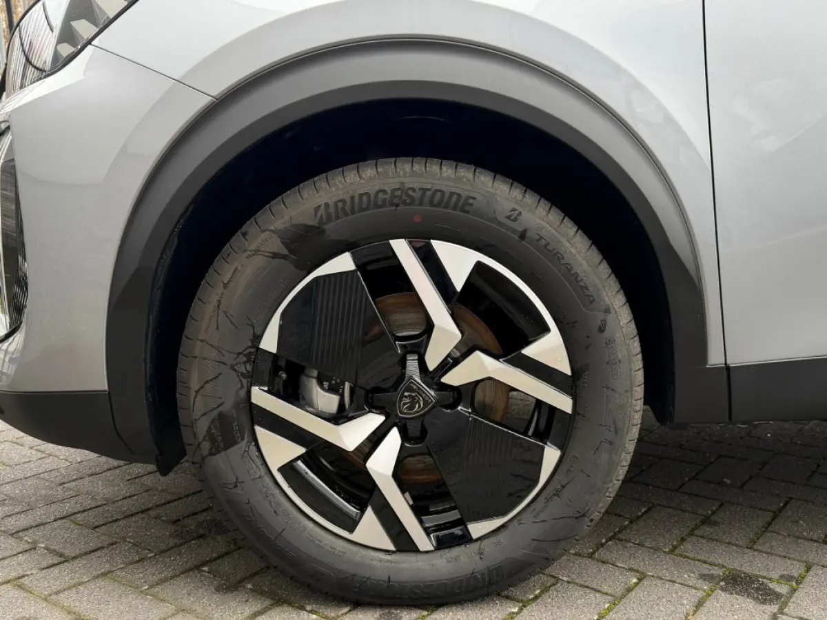 HYBRID 145 GT-LINE Alcantara Stoelverwarming 13.000 EURO KORTING