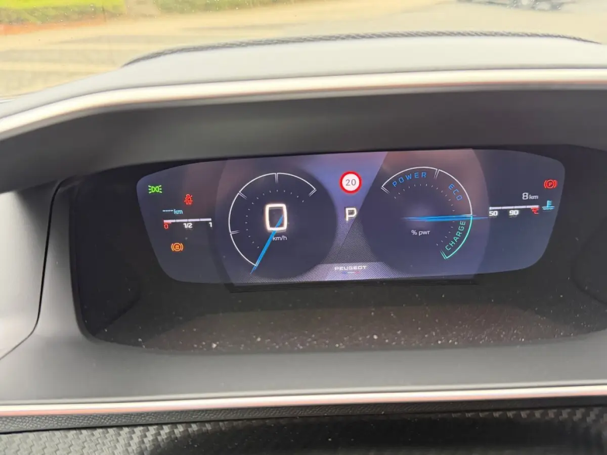 HYBRID 145 GT-LINE Alcantara Stoelverwarming 13.000 EURO KORTING