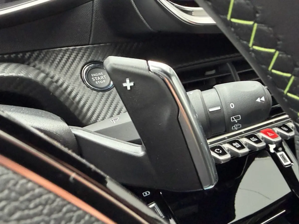 HYBRID 145 GT-LINE Alcantara Stoelverwarming 13.000 EURO KORTING