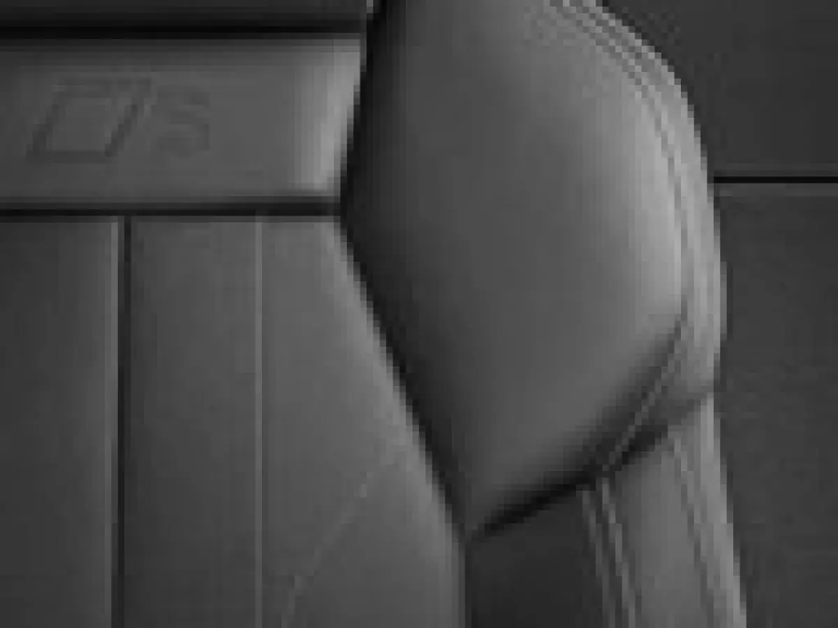 S edition e-Competition e- Hybrid Bestel met hoge korting