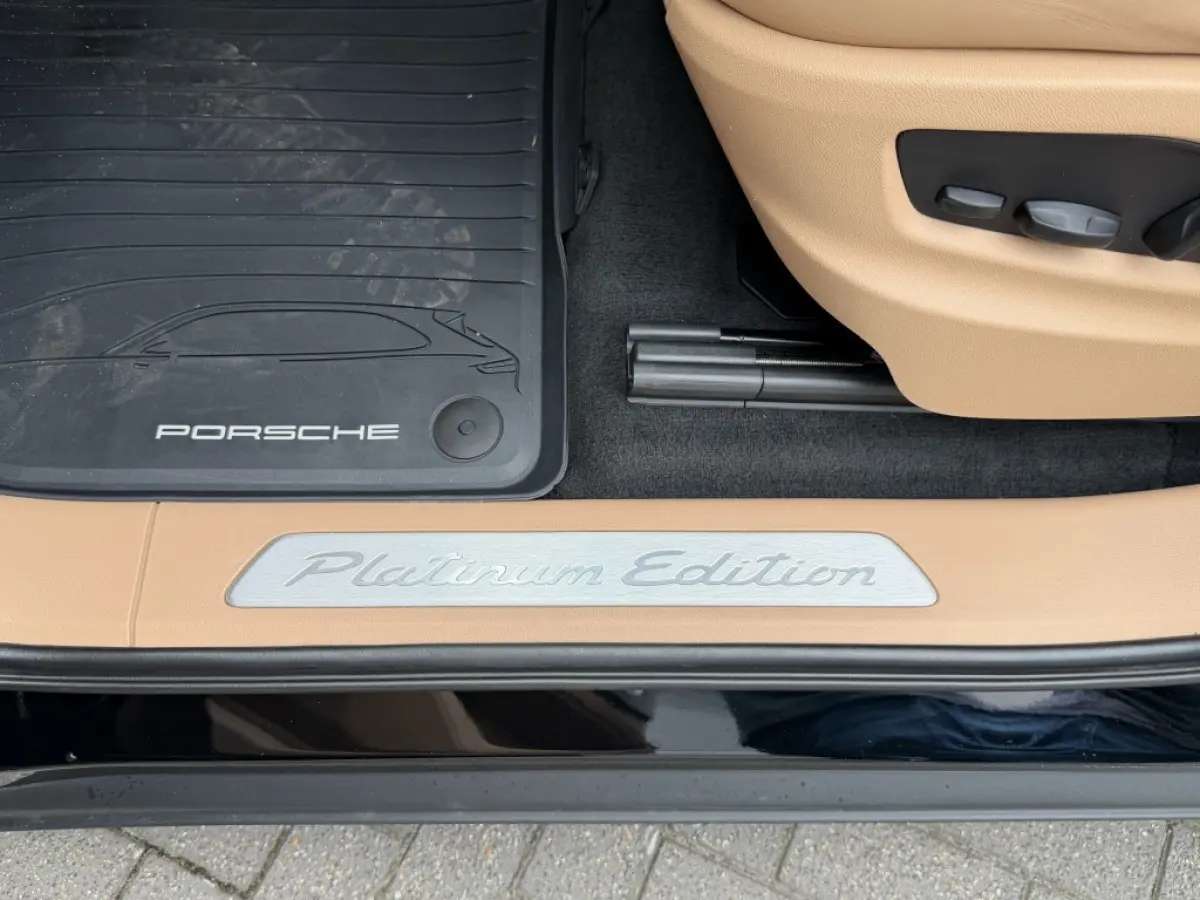 3.0 E-HYBRID Platinum Edtion