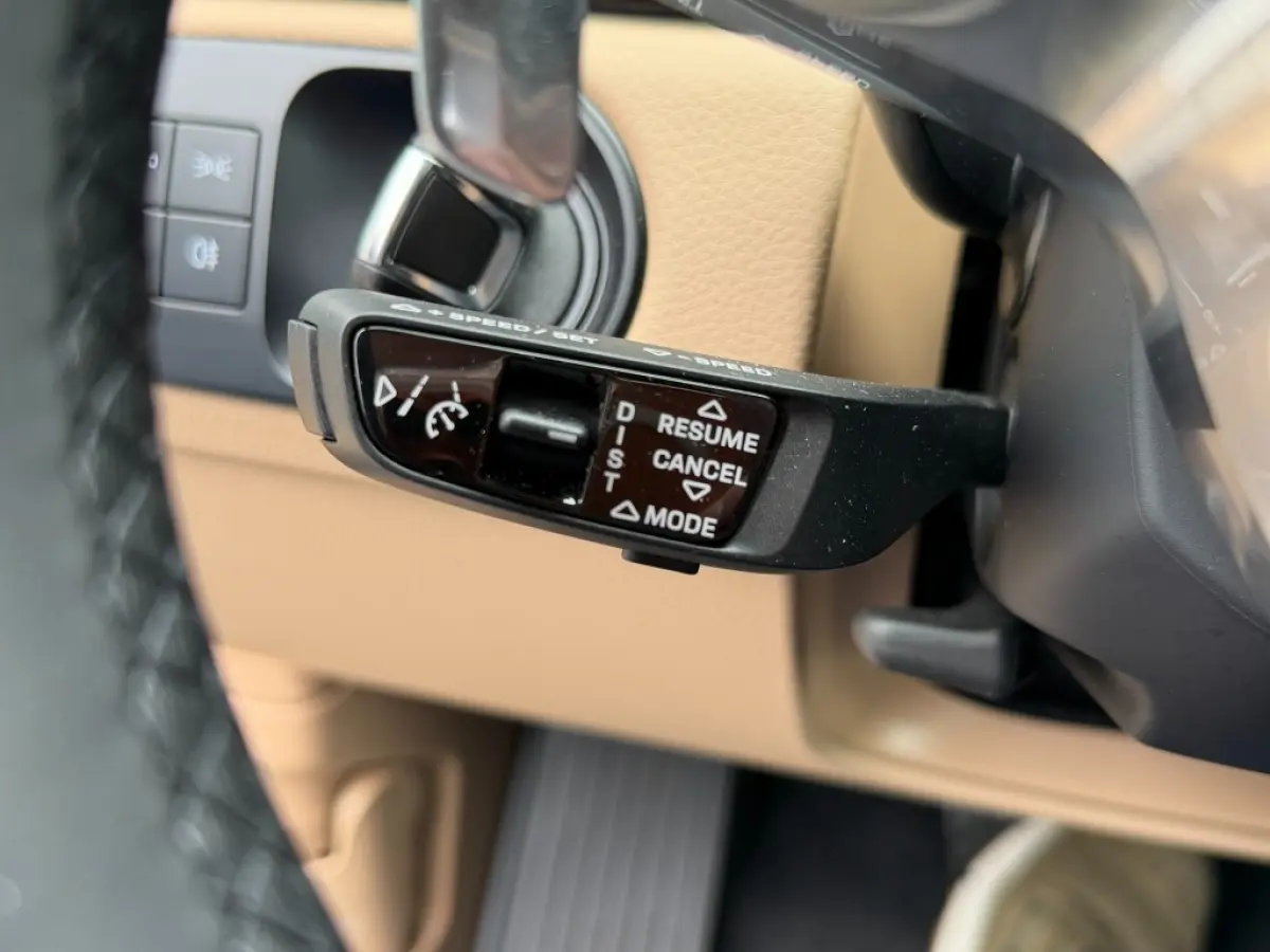 3.0 E-HYBRID Platinum Edtion