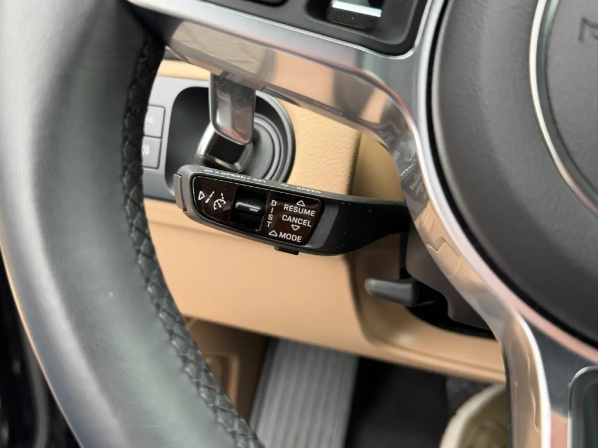 3.0 E-HYBRID Platinum Edtion