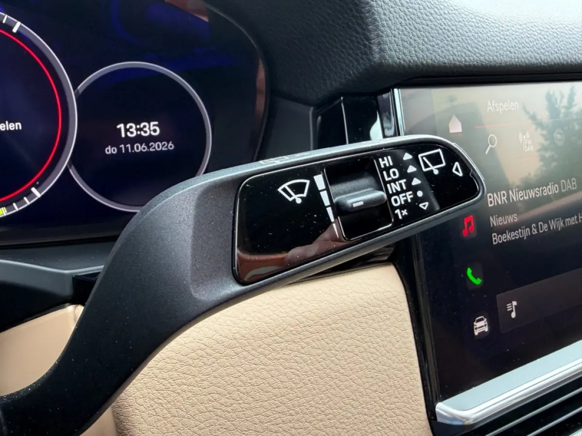3.0 E-HYBRID Platinum Edtion