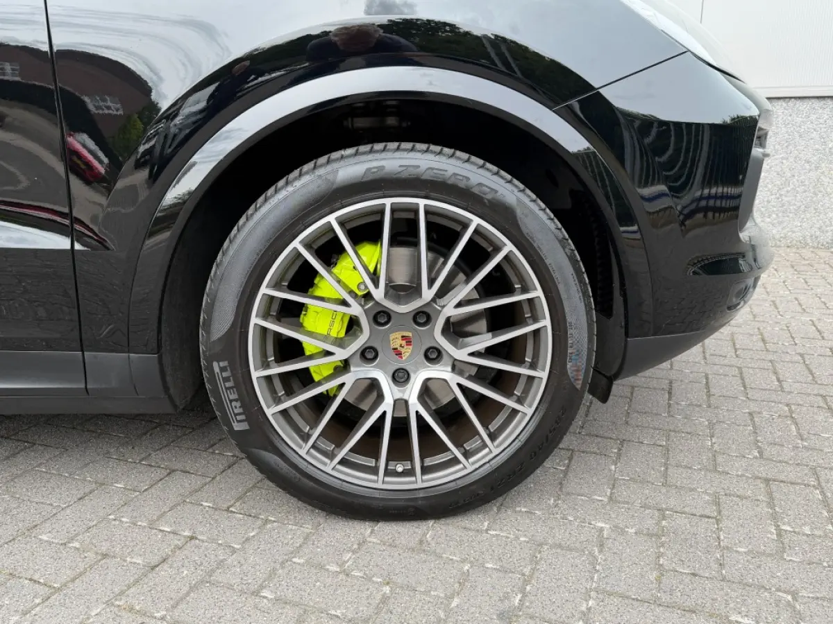 3.0 E-HYBRID Platinum Edtion
