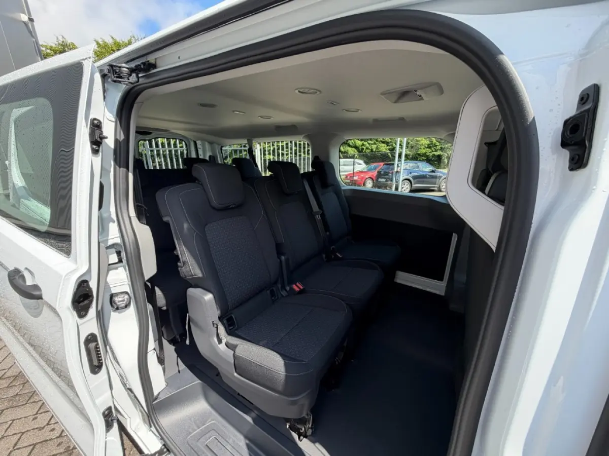 9 pers. Vol. elektr. 71 kWh . 340 L2H1 100kW Trend Climate Controle tweede zitrij All Season banden Copy