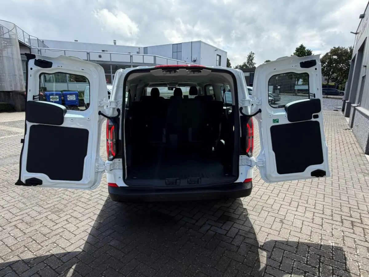 9 pers. Vol. elektr. 71 kWh . 340 L2H1 100kW Trend Climate Controle tweede zitrij All Season banden Copy