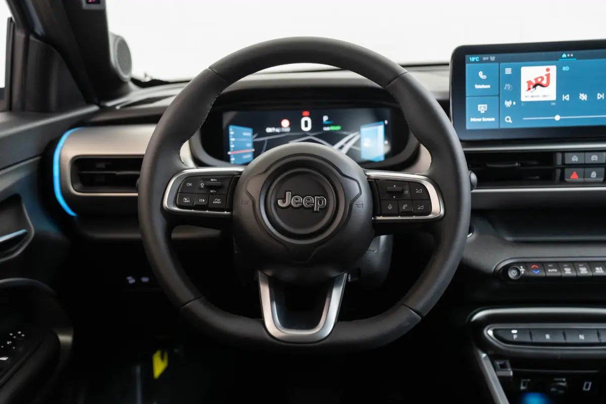 54 kWh | Tot 8 Jaar Garantie | Warmtepomp | Navigatie | Stoelverwarming | Verwarmd Voorraam | Apple Carplay & Android Auto |