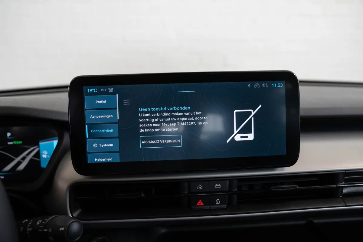 54 kWh | Tot 8 Jaar Garantie | Warmtepomp | Navigatie | Stoelverwarming | Verwarmd Voorraam | Apple Carplay & Android Auto |