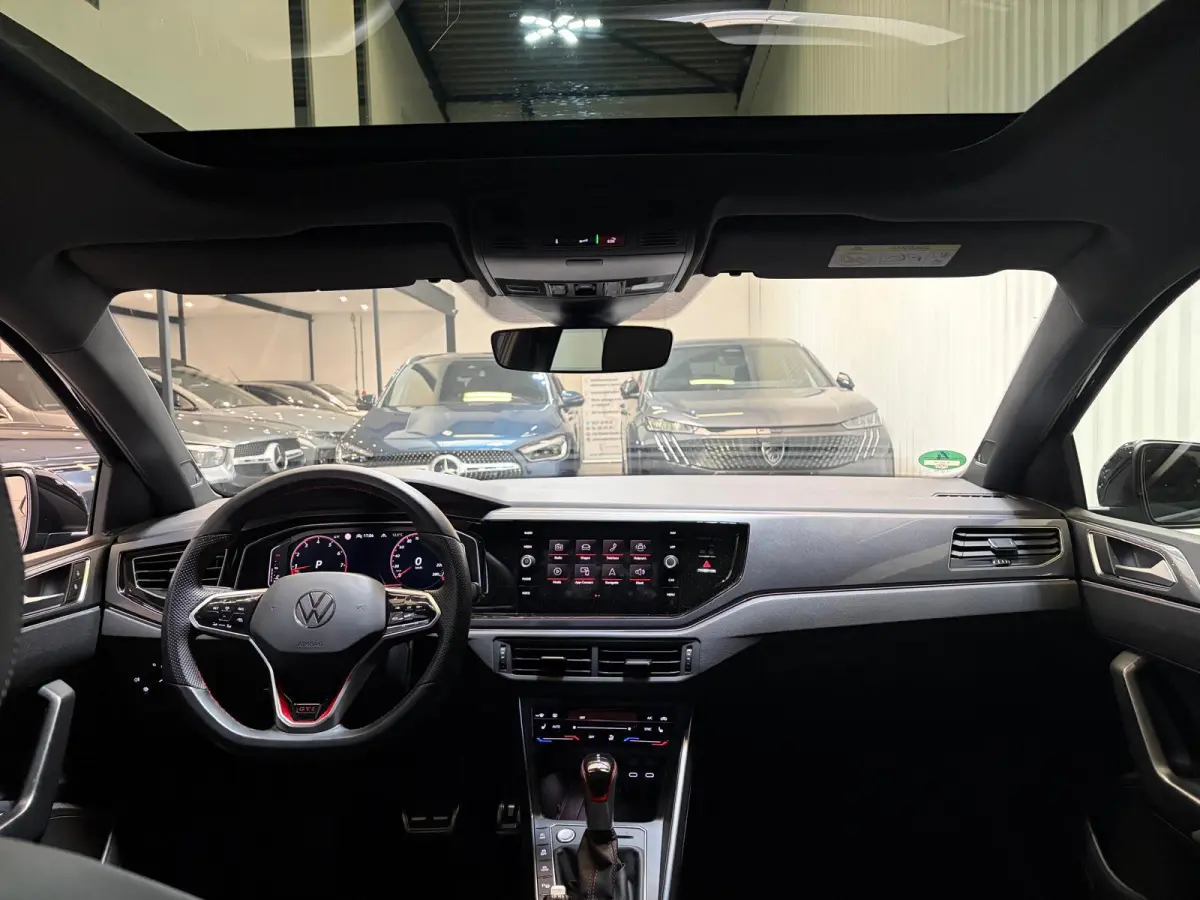 2.0 TSI GTI BEATS CAM PANO FULL OPTION