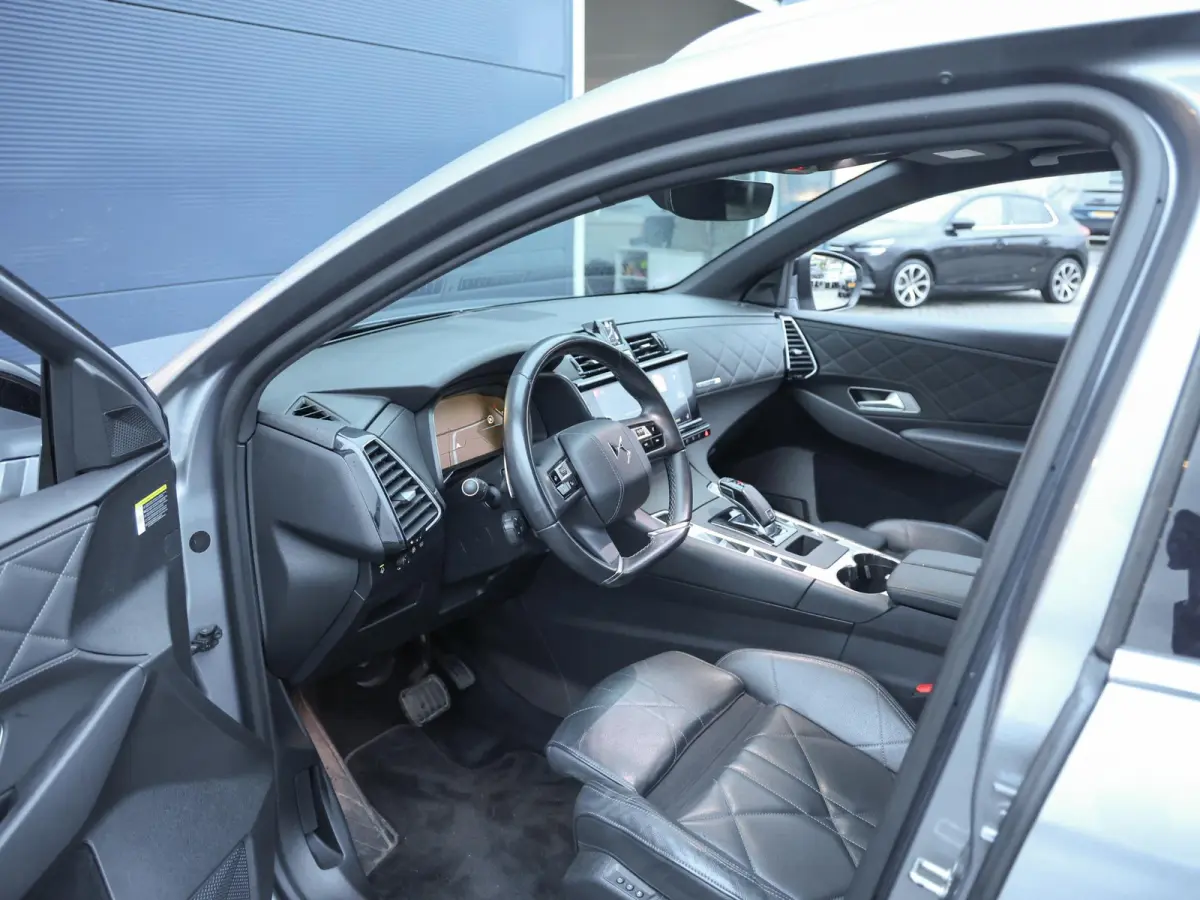 1.6 PureTech Executive 2e eigenaar | Rivoli | Nappaleder + Stoelverwarming | Schuifdak Panorama | 19" LMV | Carplay Android Auto