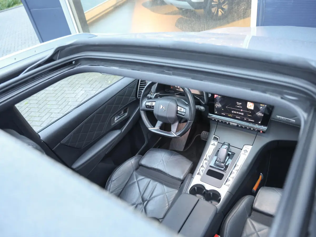1.6 PureTech Executive 2e eigenaar | Rivoli | Nappaleder + Stoelverwarming | Schuifdak Panorama | 19" LMV | Carplay Android Auto
