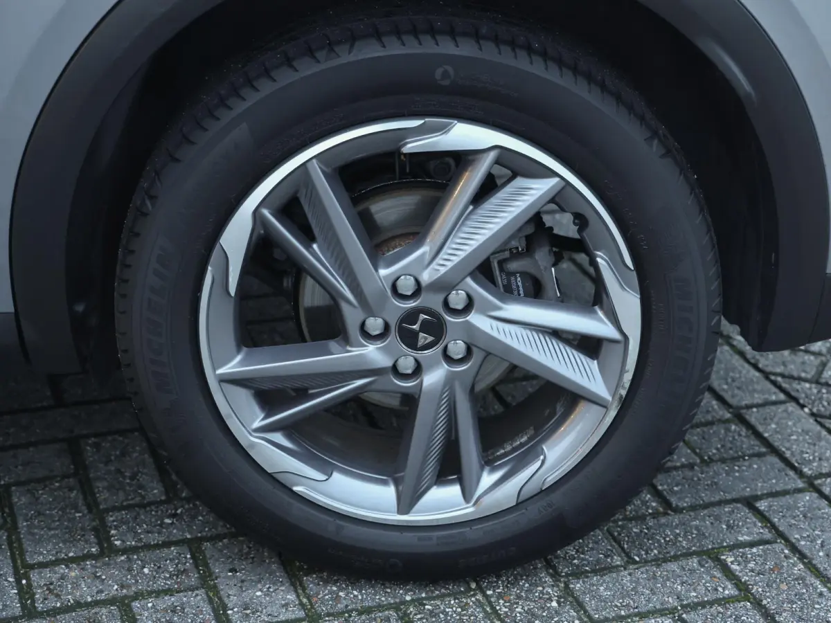 1.6 PureTech Executive 2e eigenaar | Rivoli | Nappaleder + Stoelverwarming | Schuifdak Panorama | 19" LMV | Carplay Android Auto