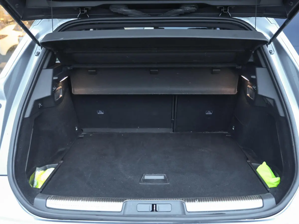 1.6 PureTech Executive 2e eigenaar | Rivoli | Nappaleder + Stoelverwarming | Schuifdak Panorama | 19" LMV | Carplay Android Auto