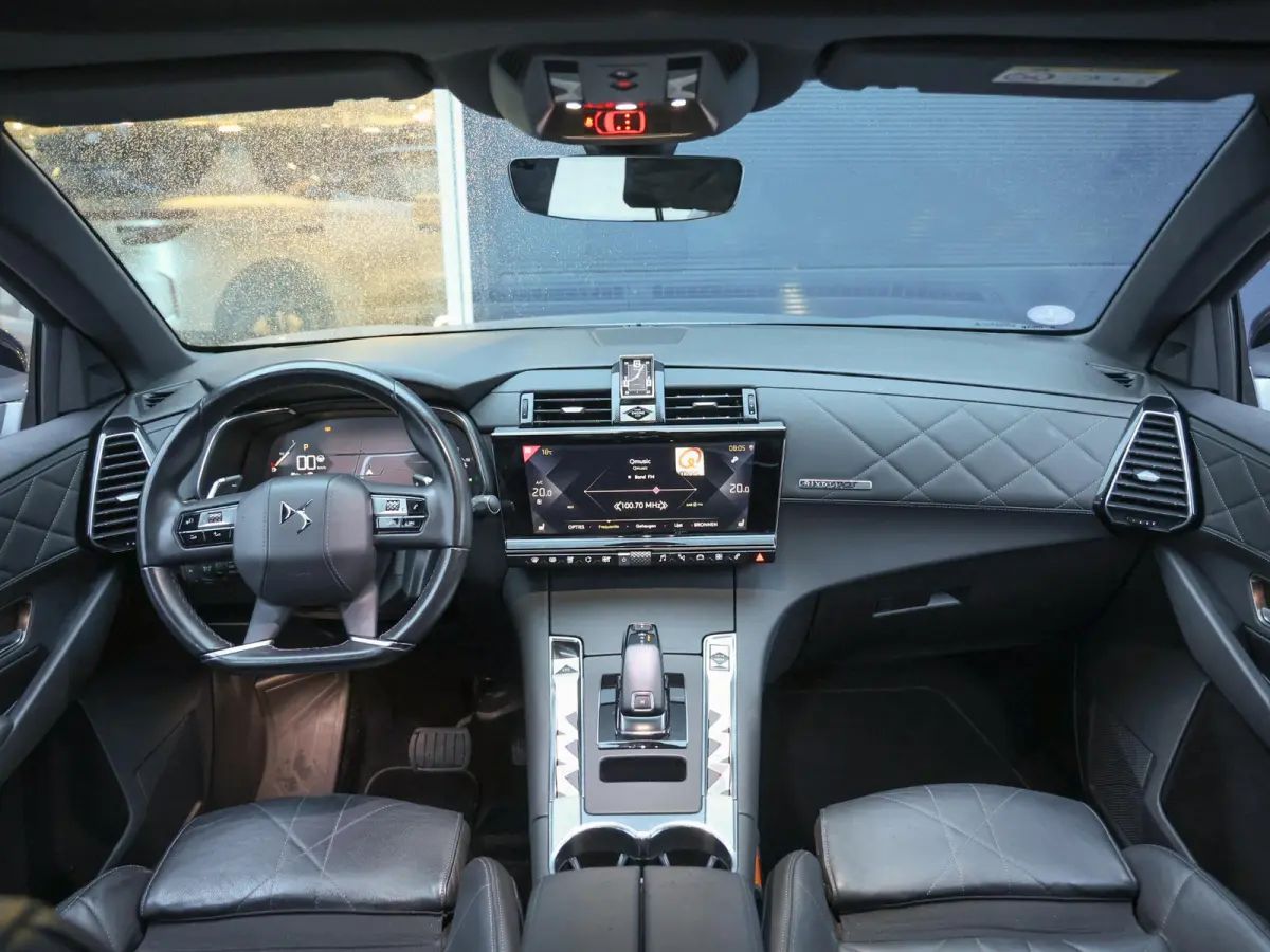 1.6 PureTech Executive 2e eigenaar | Rivoli | Nappaleder + Stoelverwarming | Schuifdak Panorama | 19" LMV | Carplay Android Auto