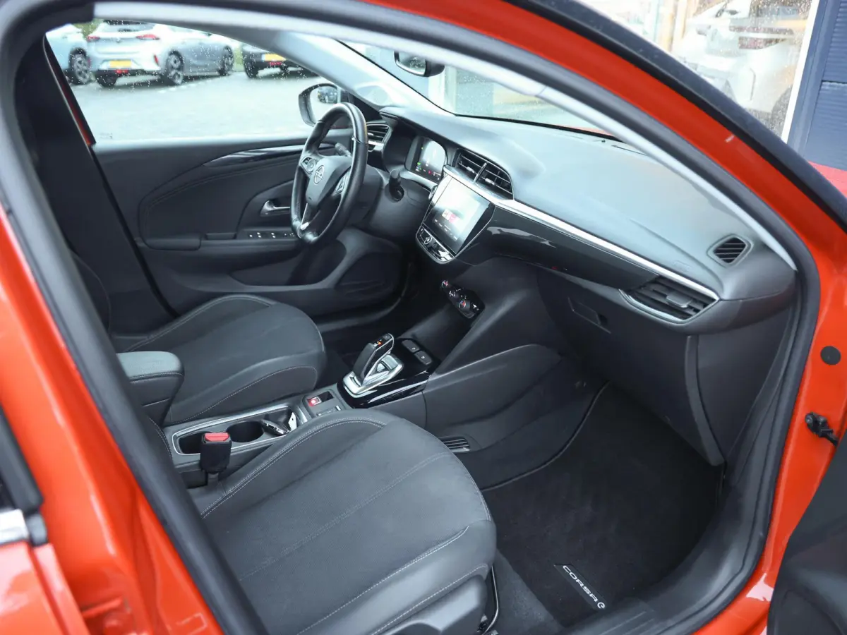 Elegance 50kWh | 1ste eigenaar | ACCU 90% | Winterpakket | Parkeersensoren | LEER/Stof | 17"LMV | AppleCarPlay/Android | AUTOMAAT