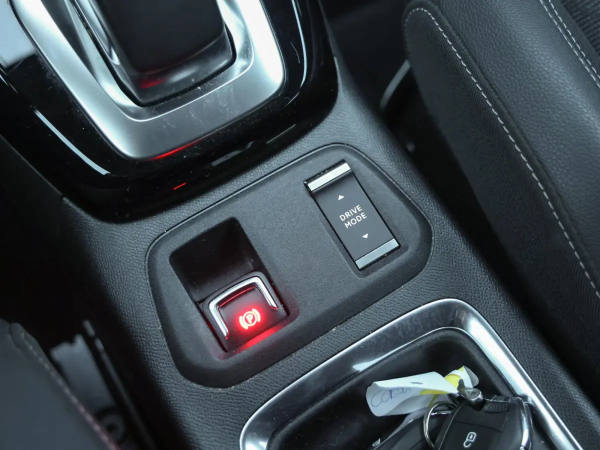 Elegance 50kWh | 1ste eigenaar | ACCU 90% | Winterpakket | Parkeersensoren | LEER/Stof | 17"LMV | AppleCarPlay/Android | AUTOMAAT