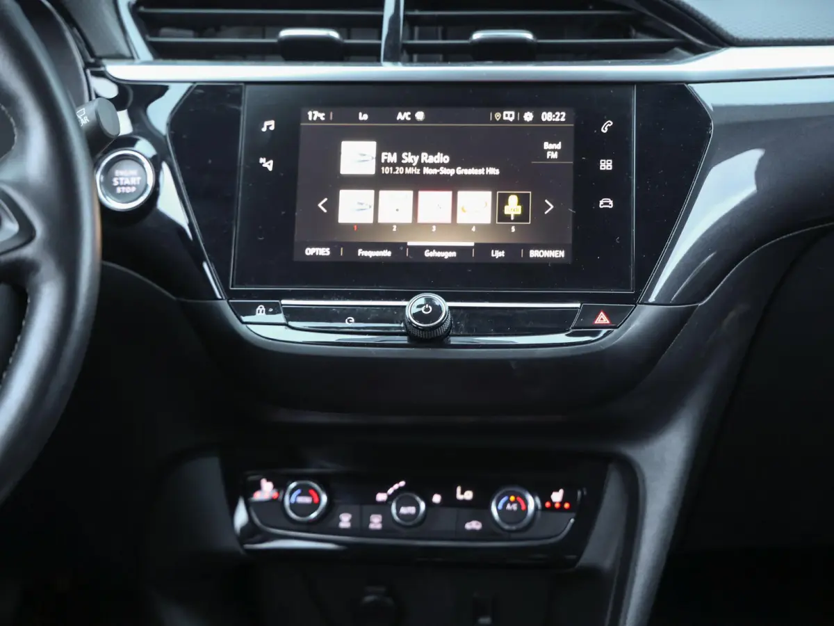 Elegance 50kWh | 1ste eigenaar | ACCU 90% | Winterpakket | Parkeersensoren | LEER/Stof | 17"LMV | AppleCarPlay/Android | AUTOMAAT