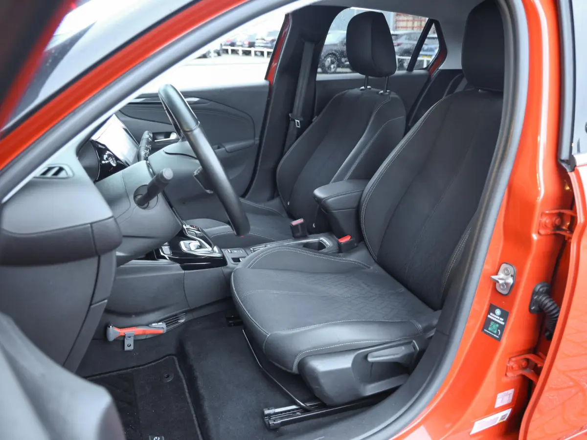 Elegance 50kWh | 1ste eigenaar | ACCU 90% | Winterpakket | Parkeersensoren | LEER/Stof | 17"LMV | AppleCarPlay/Android | AUTOMAAT