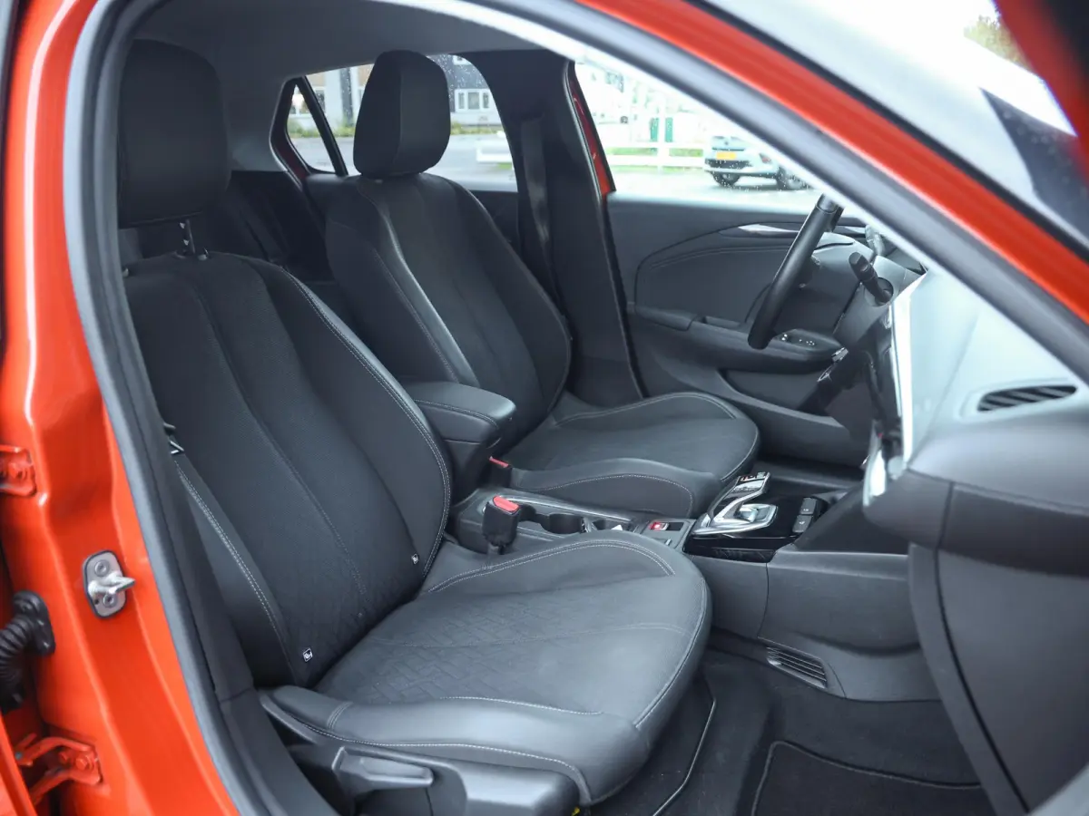 Elegance 50kWh | 1ste eigenaar | ACCU 90% | Winterpakket | Parkeersensoren | LEER/Stof | 17"LMV | AppleCarPlay/Android | AUTOMAAT