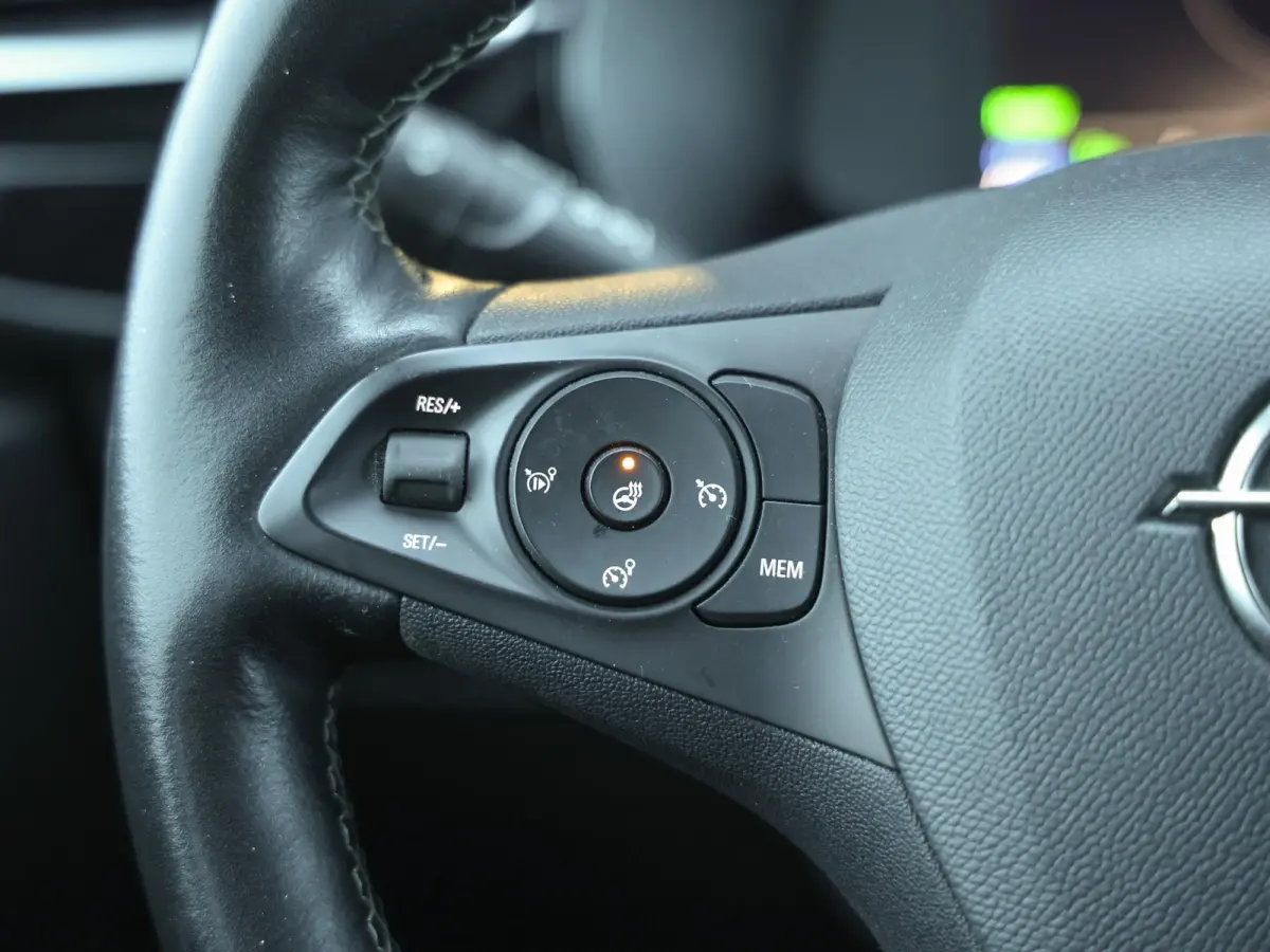 Elegance 50kWh | 1ste eigenaar | ACCU 90% | Winterpakket | Parkeersensoren | LEER/Stof | 17"LMV | AppleCarPlay/Android | AUTOMAAT