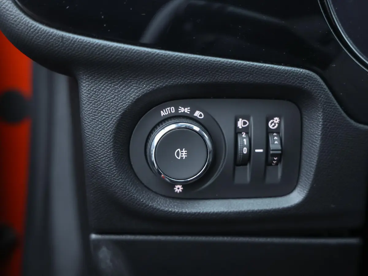 Elegance 50kWh | 1ste eigenaar | ACCU 90% | Winterpakket | Parkeersensoren | LEER/Stof | 17"LMV | AppleCarPlay/Android | AUTOMAAT
