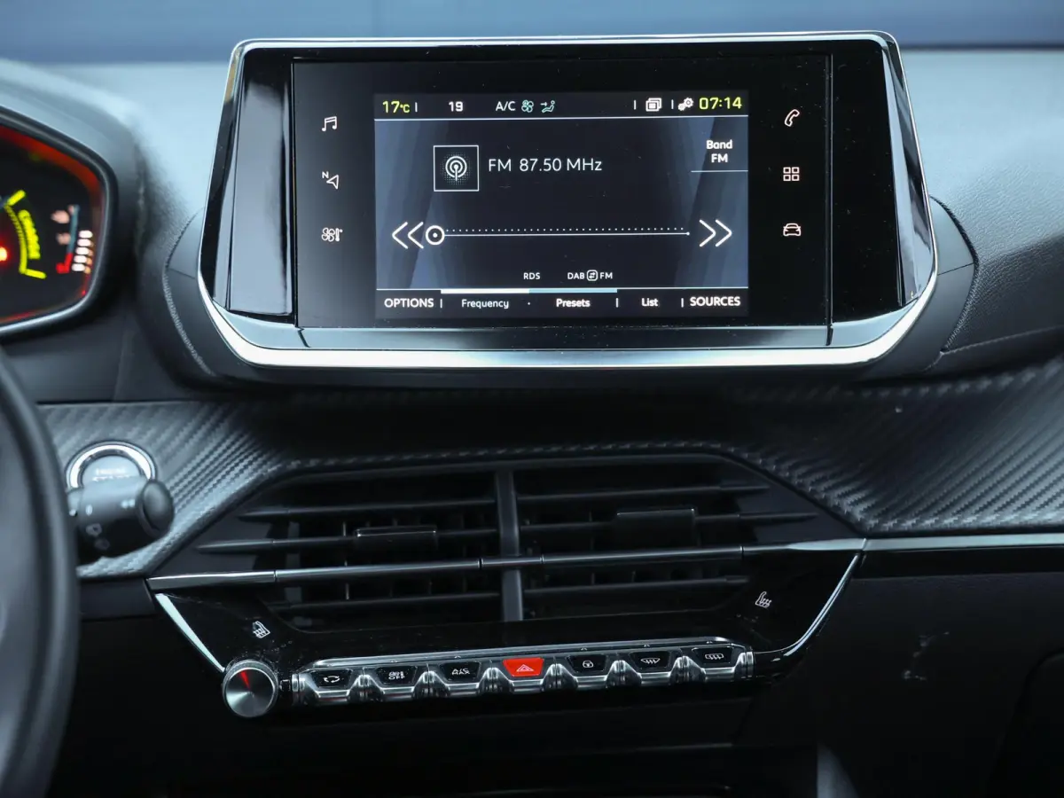 Active Pack 50kWh | 1ste eigenaar | ACCU 93% | Stoelverwarming | Parkeersensoren | Navigatie | AUTOMAAT