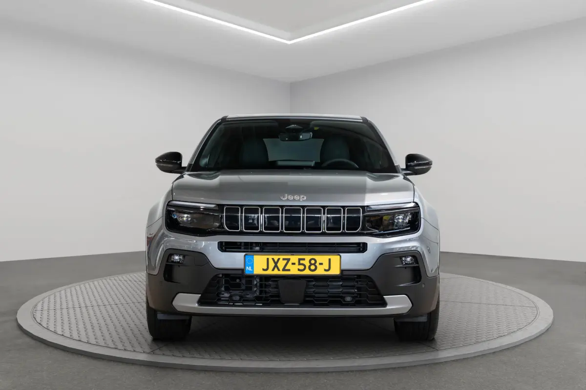 Summit 54 kWh | Tot 8 Jaar Garantie | Warmtepomp | Navigatie | Stoelverwarming | Verwarmd Voorraam | Apple Carplay & Android Auto |