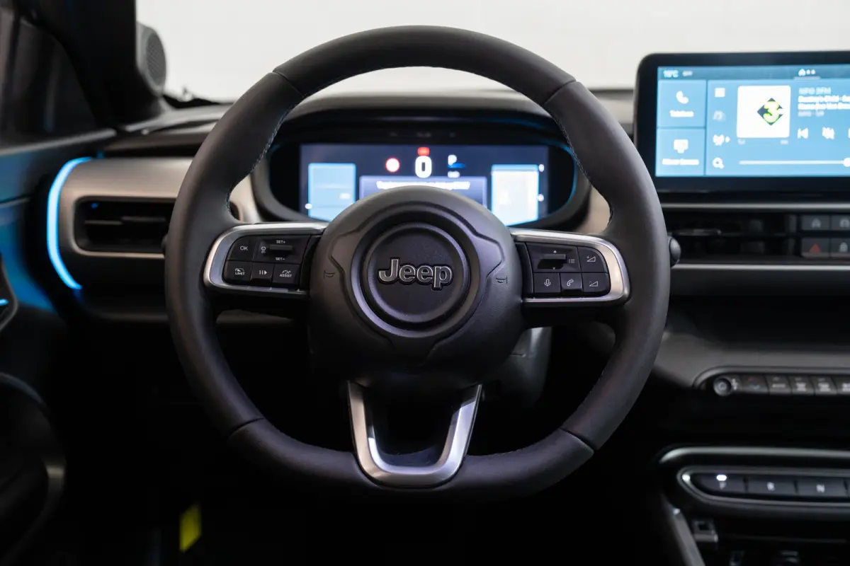 Summit 54 kWh | Tot 8 Jaar Garantie | Warmtepomp | Navigatie | Stoelverwarming | Verwarmd Voorraam | Apple Carplay & Android Auto |