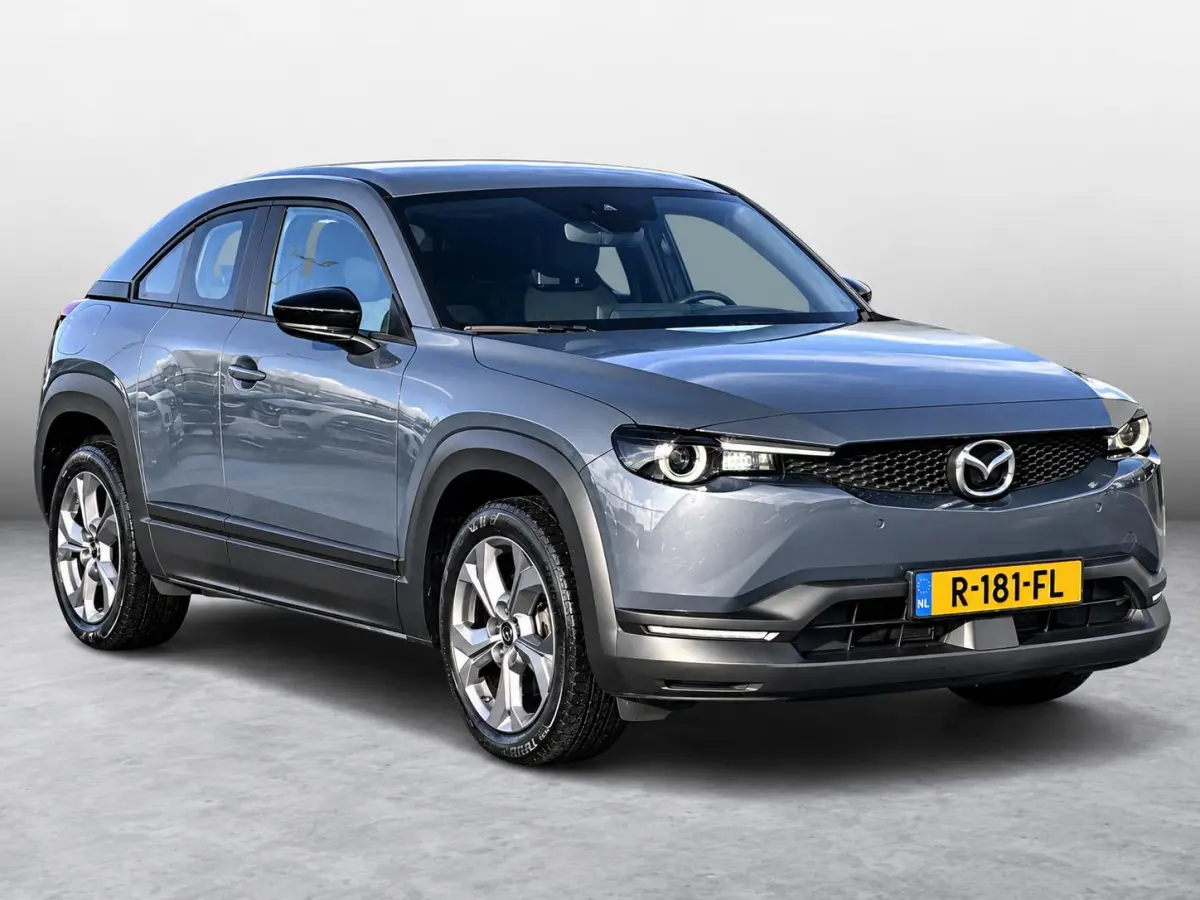 e-SkyActiv+ 145 36 kWh SoH 95% | Adaptieve Cruise | Stoel & Stuurverwarming | Dodehoek | 1e Eigenaar | Dealeronderhouden |