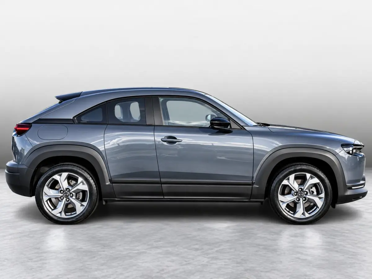 e-SkyActiv+ 145 36 kWh SoH 95% | Adaptieve Cruise | Stoel & Stuurverwarming | Dodehoek | 1e Eigenaar | Dealeronderhouden |