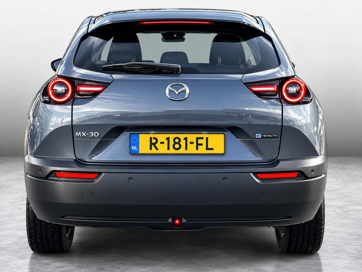 e-SkyActiv+ 145 36 kWh SoH 95% | Adaptieve Cruise | Stoel & Stuurverwarming | Dodehoek | 1e Eigenaar | Dealeronderhouden |