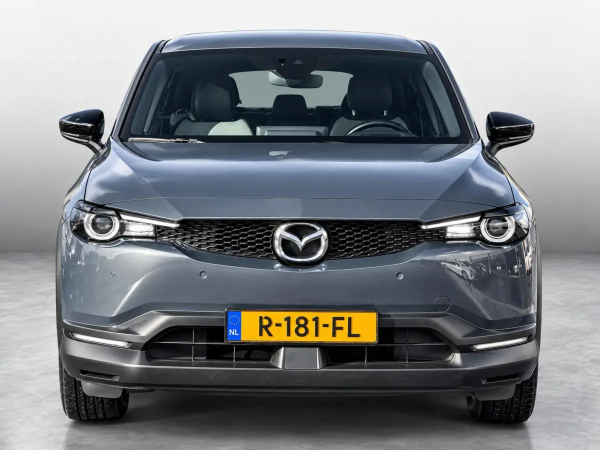 e-SkyActiv+ 145 36 kWh SoH 95% | Adaptieve Cruise | Stoel & Stuurverwarming | Dodehoek | 1e Eigenaar | Dealeronderhouden |