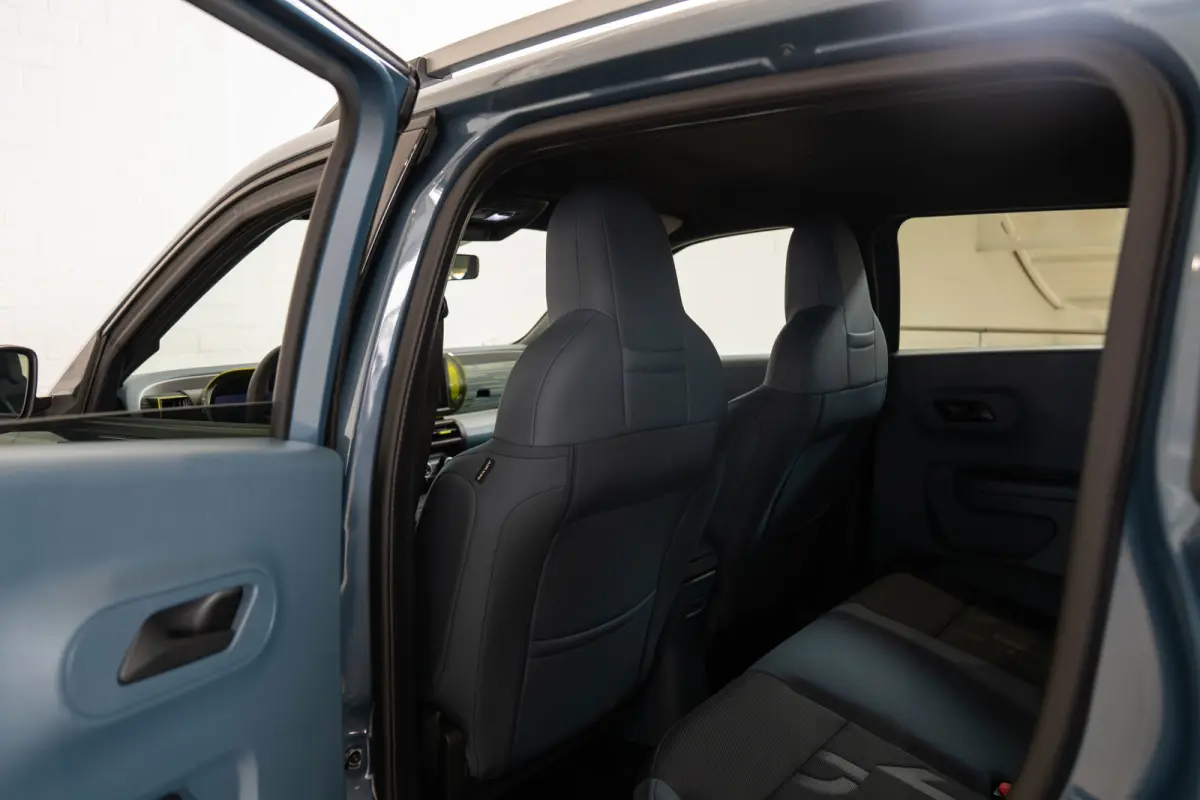 1.2 Hybrid ICON | Tot 8 Jaar Garantie | Apple Carplay & Android Auto | Lichtmetalen velgen | Parkeersensoren | Armsteun |