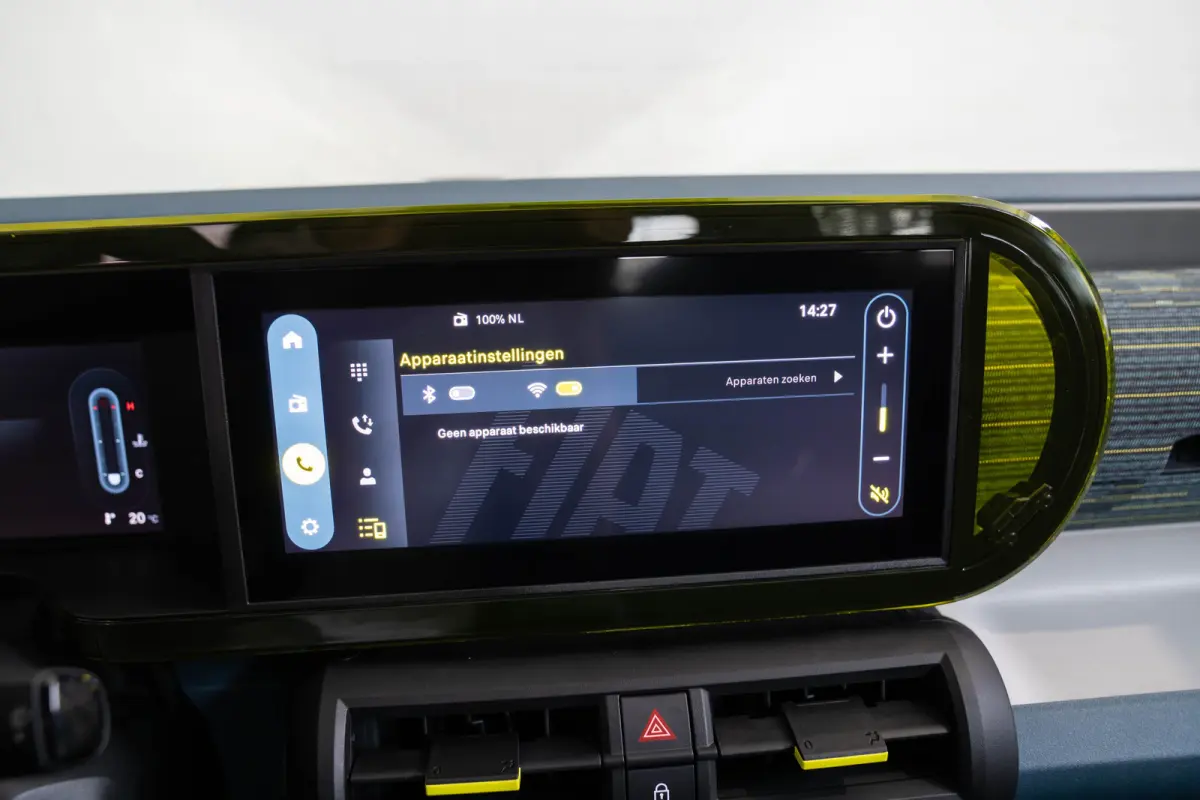 1.2 Hybrid ICON | Tot 8 Jaar Garantie | Apple Carplay & Android Auto | Lichtmetalen velgen | Parkeersensoren | Armsteun |