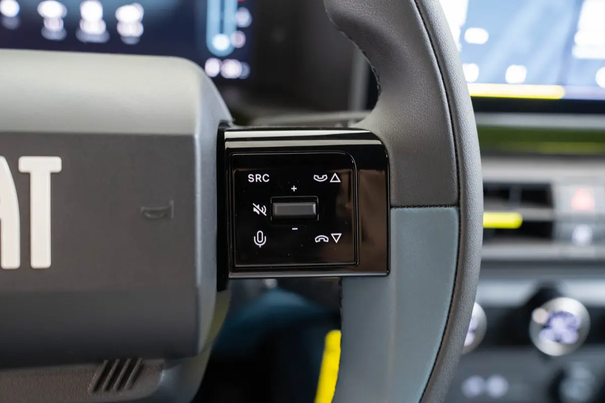 1.2 Hybrid ICON | Tot 8 Jaar Garantie | Apple Carplay & Android Auto | Lichtmetalen velgen | Parkeersensoren | Armsteun |